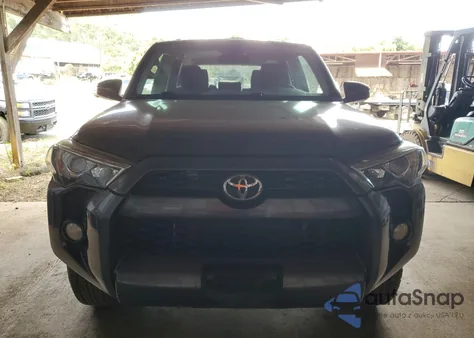 2018 Toyota 4Runner Sr5/Sr5 Premium z USA, uszkodzony, nr VIN JTEBU5JR7J5580189
